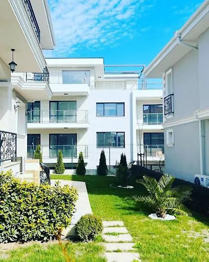 Sunny Garden Deluxe Apartment Burgas