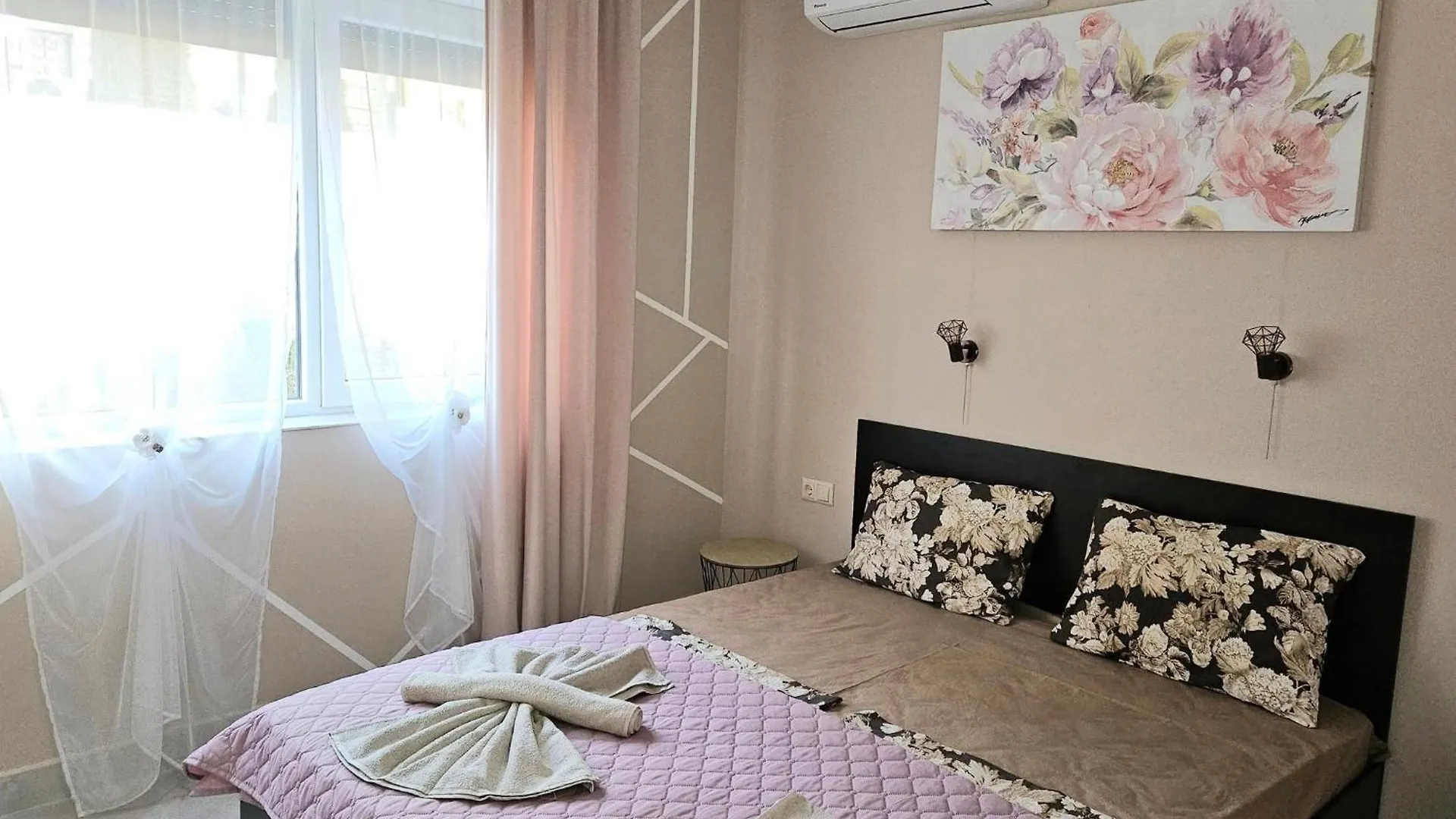 Sunny Garden Deluxe Apartment Burgas 0*,  Bulgaria