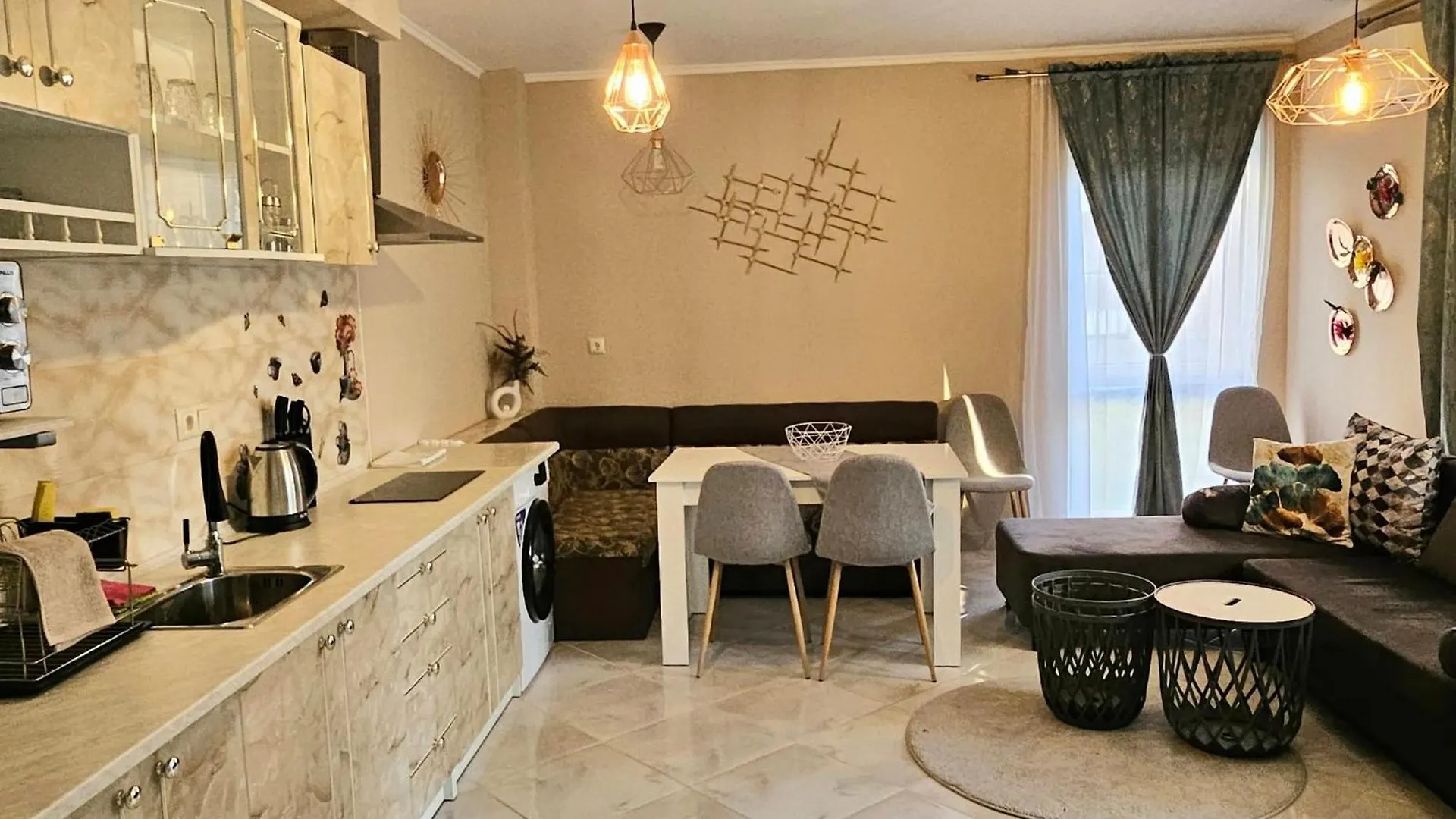 Sunny Garden Deluxe Apartment Burgas